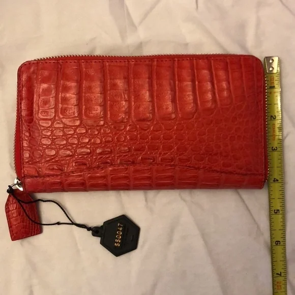 Red Crocodile Genuine Women's Wallet - Picture 4 of 10